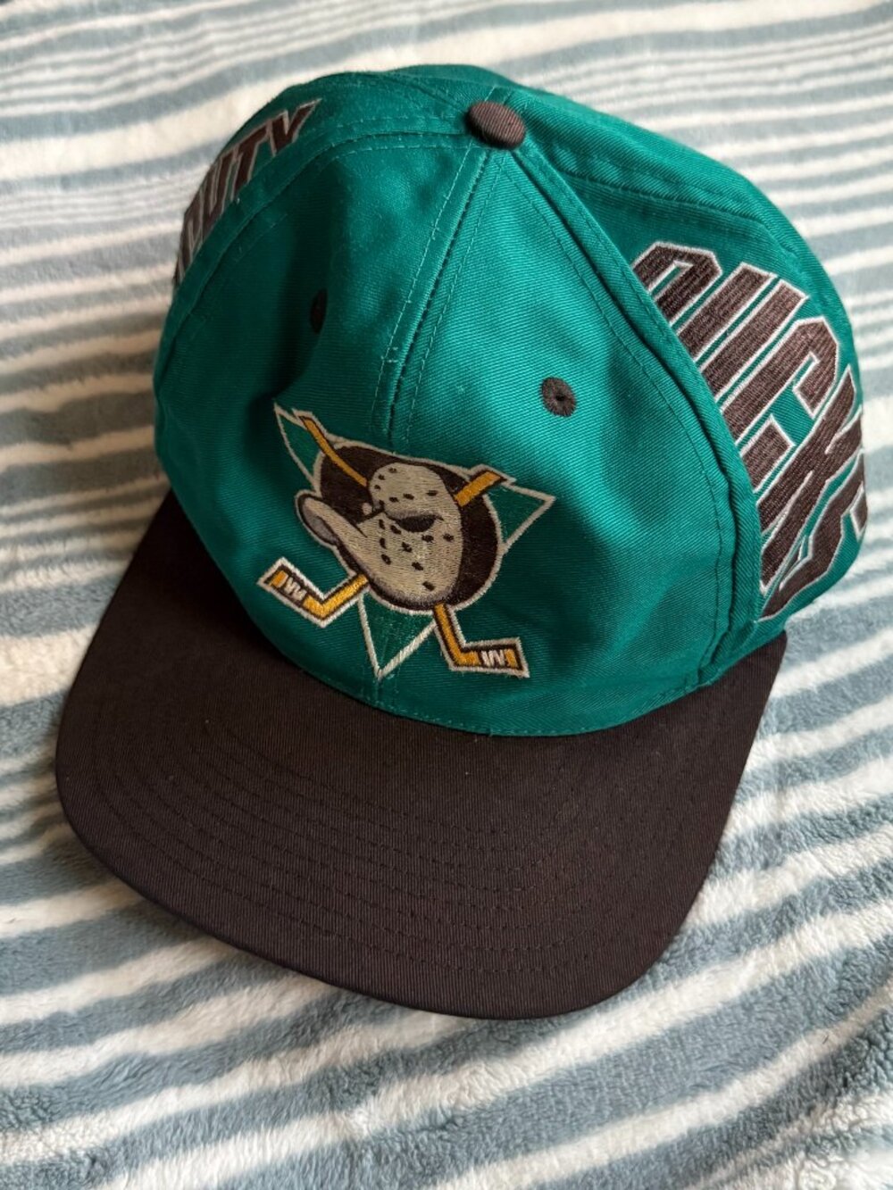 Vintage NHL Anaheim Mighty Ducks Green Baseball Cap